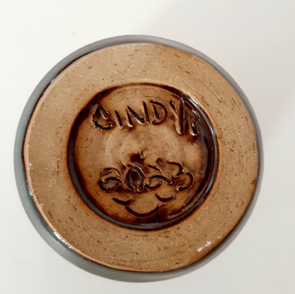 Handmade Pottery Small - Picture 5 of 7